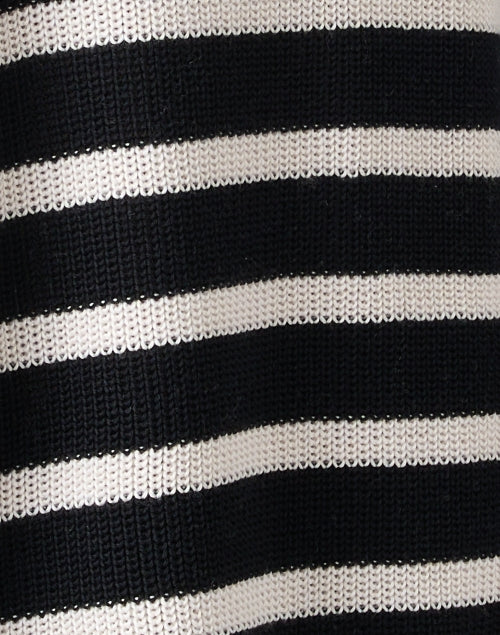 Fashionable Margaret O'Leary's Breton Style Black and White Striped Knit Sweater for All Seasons