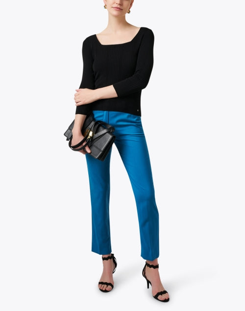 Timeless Black Slim-Fitting Ribbed Top with Square Neck and 3/4 Sleeves