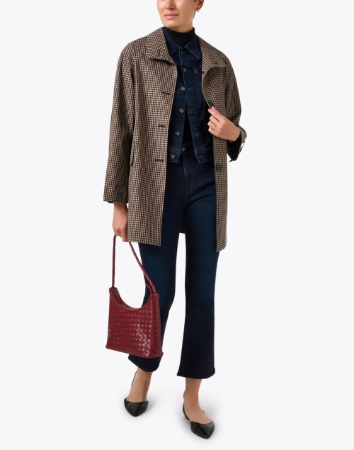 Stylish Brown Checked Cotton Jacket for Versatile Outdoor Layering