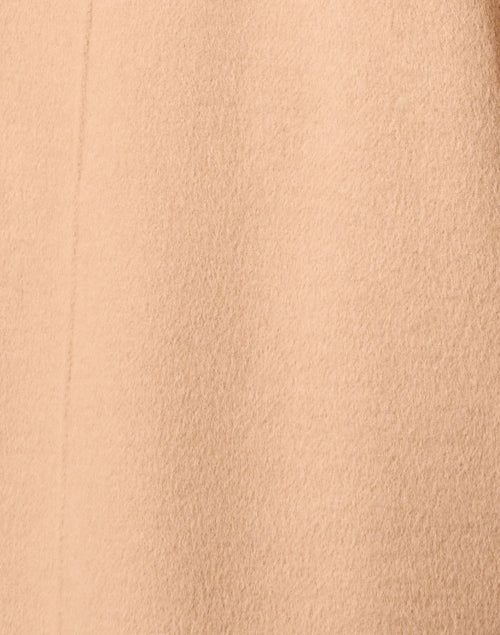 Luxurious Camel Wool Blend Coat for Stylish Layering