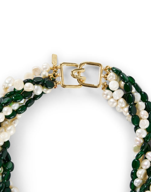 Multi-Strand Emerald Green Stone and Pearl Necklace for Fashion Enhancement