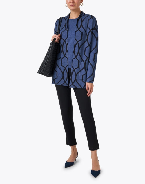 Lightweight Reversible Cardigan in Stunning Black and Indigo