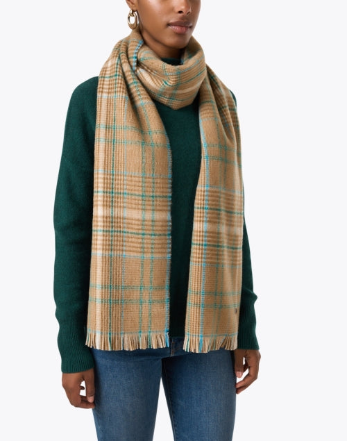 Marc Cain's Fashionable Brown Checked Wool Scarf for Seasonal Layering