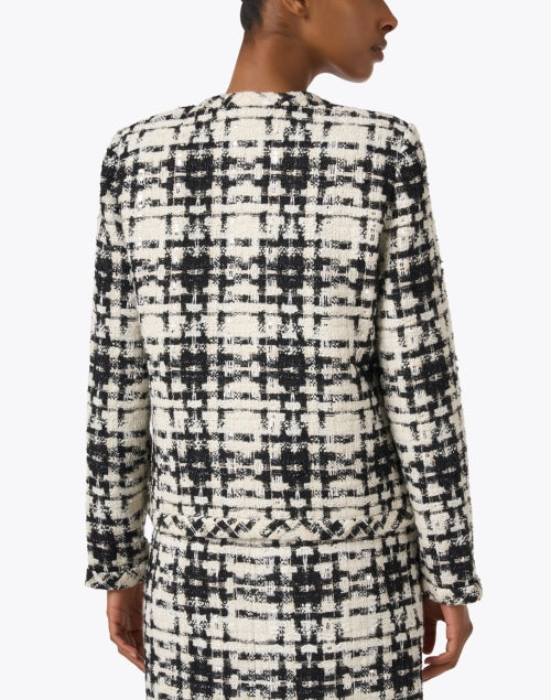 Stylish Black and White Plaid Luxury Tweed Jacket with Gold Buttons