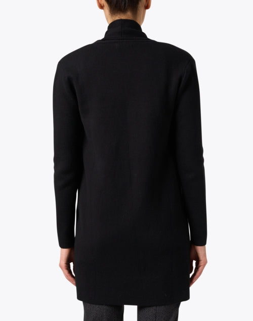 Black Travel Coat Crafted from Premium Cotton and Cashmere Blend