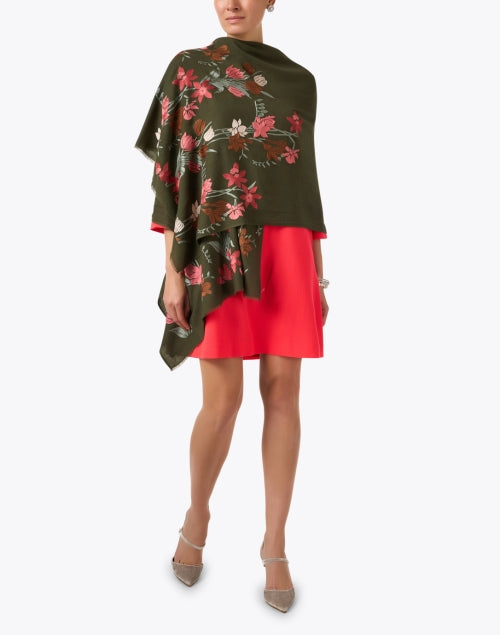 Stylish Olive Green Wool Floral Embroidered Scarf for Women