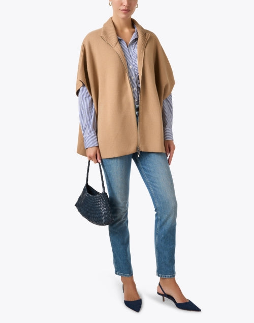 Soft Camel Wool Cashmere Zip-up Poncho for Casual Style