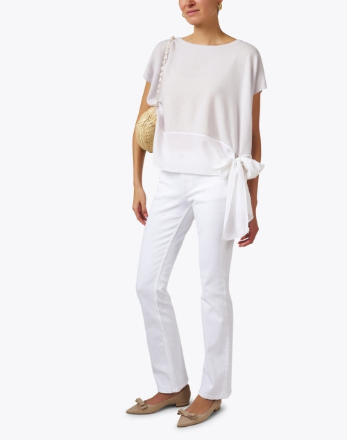 Cortland Park's Stylish Grey and White Luxurious Cashmere Knit Top