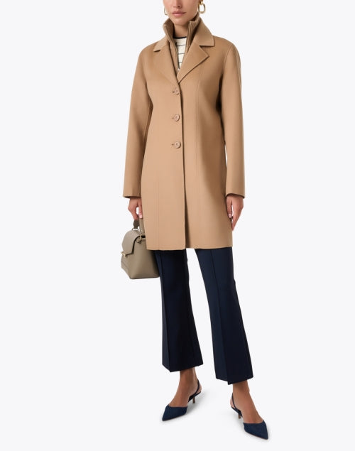 Luxurious Camel Wool and Cashmere Blend Outerwear Coat