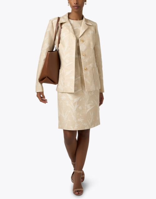 Stylish Beige Jacquard Men's/Women's Blazer for Fashionable Outfits