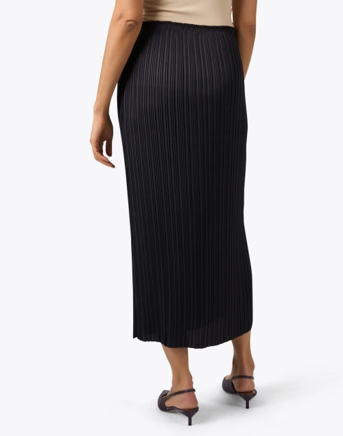 Stylish Black Lightweight Pleated Midi Pull - on Skirt