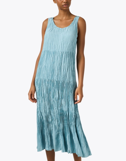 Stylish Blue Dress Made from Crushed Silk