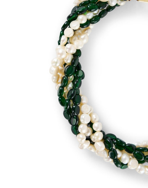 Multi-Strand Emerald Green Stone and Pearl Necklace for Fashion Enhancement