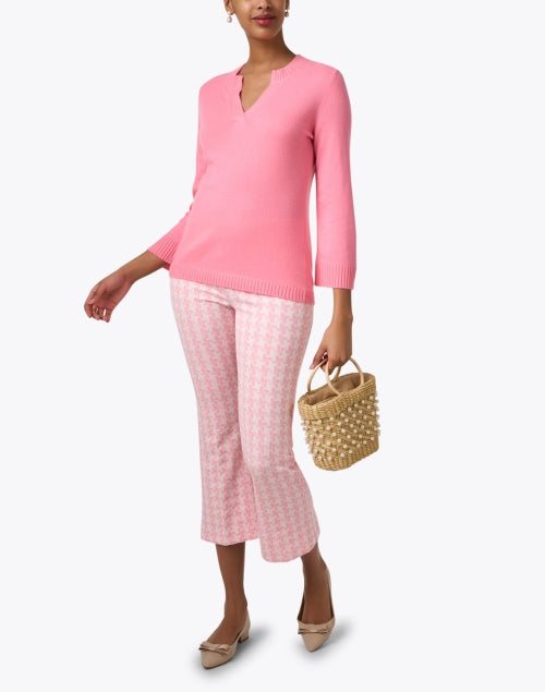 Stylish Leo Pink Printed Pull-On Cropped Flared Pants for All-Day Wear