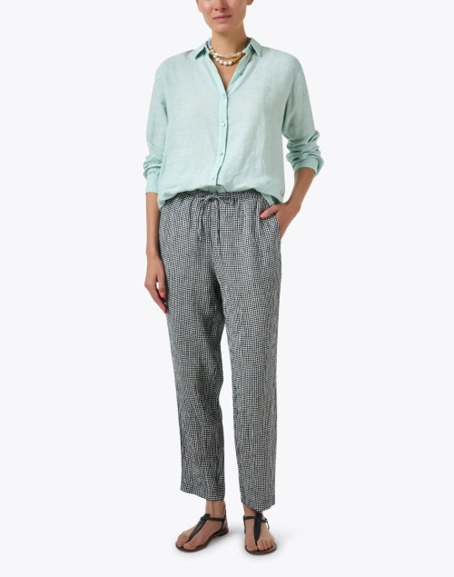 Chic Mint Green Linen Classic Shirt for New Season