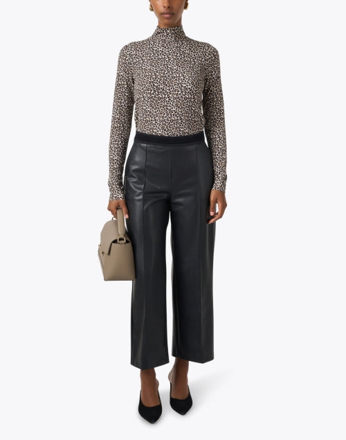 Lee Women's Stylish Leopard Print Slim - Stretch Turtle Neck Top