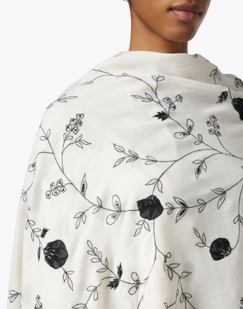Exquisite Hand-embroidered Ivory Merino Wool Scarf from India