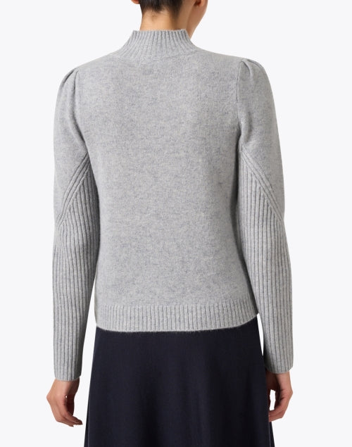 Stylish Grey Cashmere Women's Sweater for Versatile Fashion