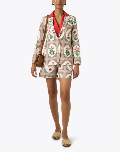 Stylish Hannah Floral Seersucker Women's Blazer for Fashionable Getaways