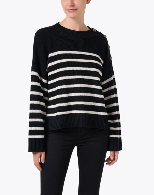 Fashionable Margaret O'Leary's Breton Style Black and White Striped Knit Sweater for All Seasons