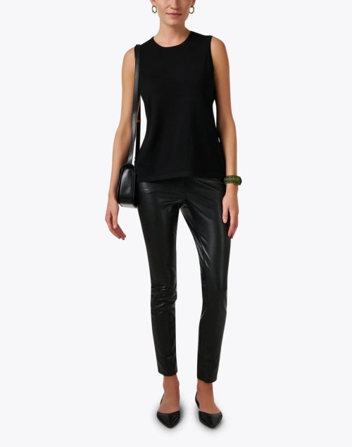 Chic Black Semi - Relaxed Sleeveless Crew - Neck Top