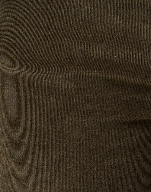 Frame's Elegant Slim-Fit Green Corduroy Trousers for Your Wardrobe Upgrade