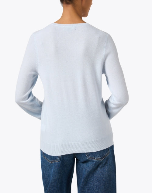 Light Blue Luxury Cashmere Crew Neck Sweater for Spring