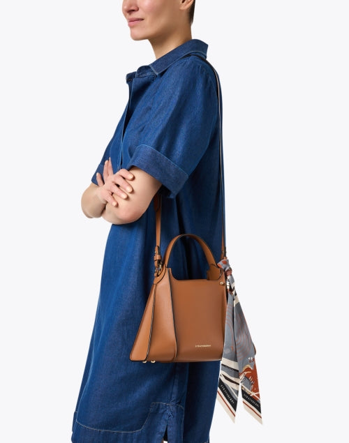 Elegant Tan Arkshell Leather Handbag with Optional Accessories