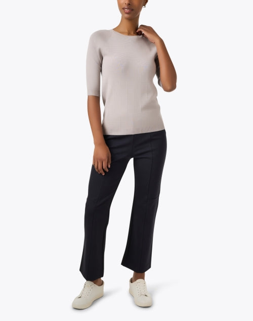 Stylish Grey Knit Nostoc Women's Top for Various Occasions