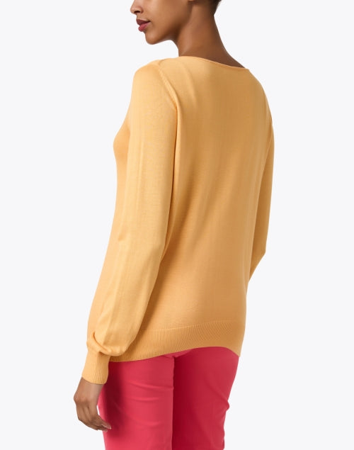 Stylish Orange Cashmere Boatneck Sweater for All Seasons