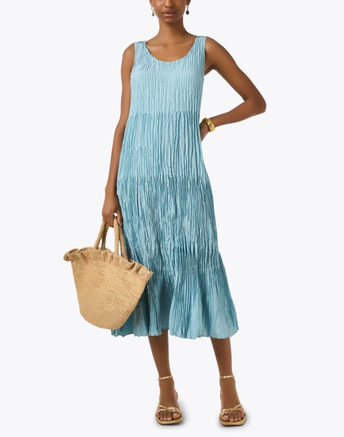 Stylish Blue Dress Made from Crushed Silk