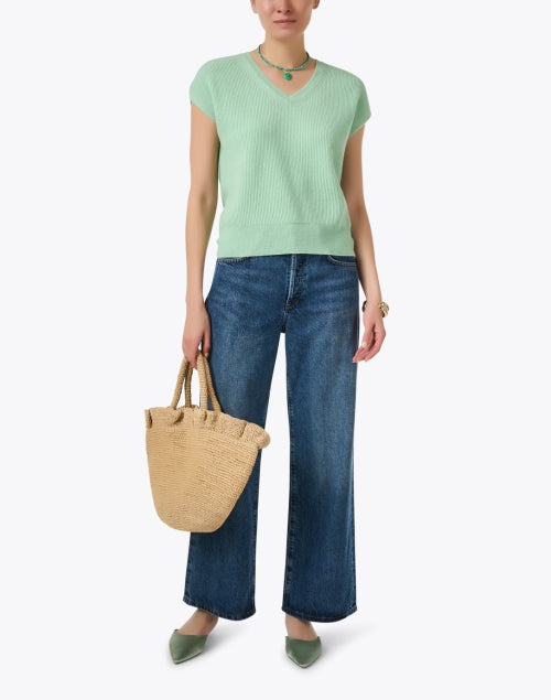 Stylish Green Cashmere Cap Sleeve Knit Sweater for Versatile Wear