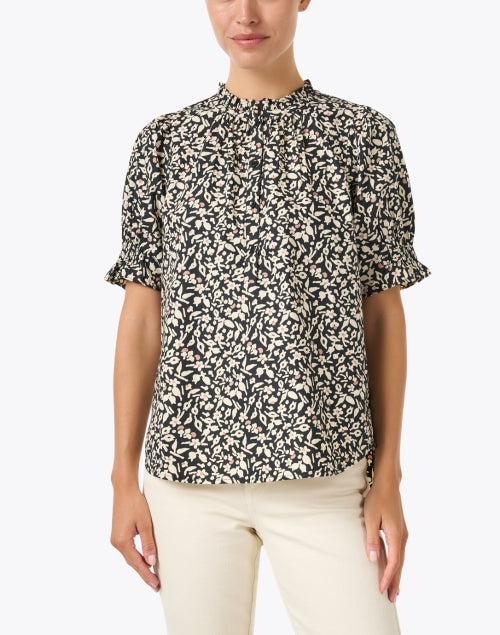 Stylish Los Altos Cotton Top with Black and Cream Print