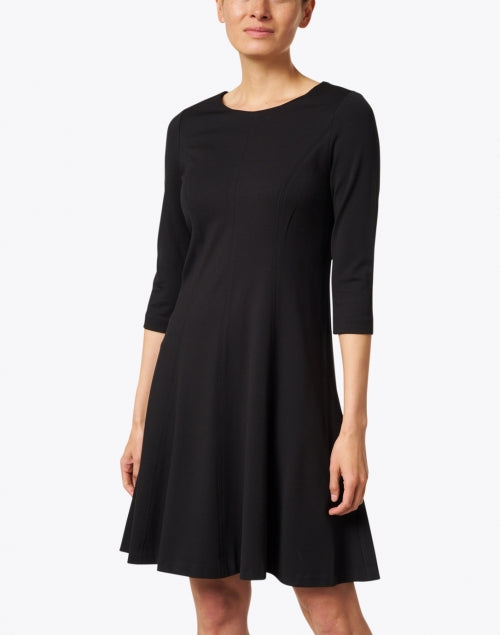 Stylish Hoda Black Stretchable Knit Dress for Week - to - Weekend Wear
