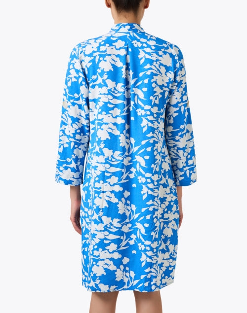 Walker & Wade's Stylish Day Tripper Dress with Blue Print