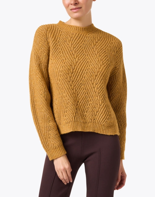 Stylish Oita Metallic Golden Knit Sweater for Fashionable Wear