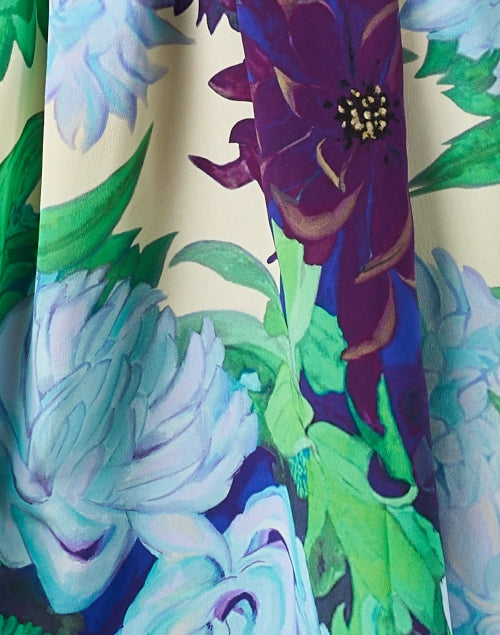 Stylish Silk Maxi Dress with Vibrant Floral Print