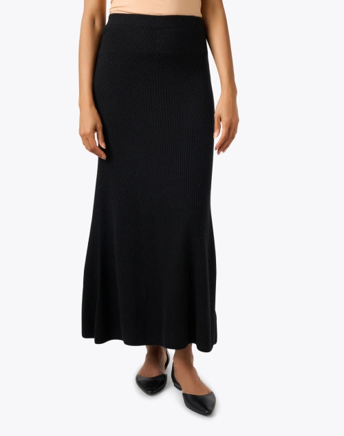 Elegant Long Black Knit Skirt Crafted from Wool - Cashmere Blend