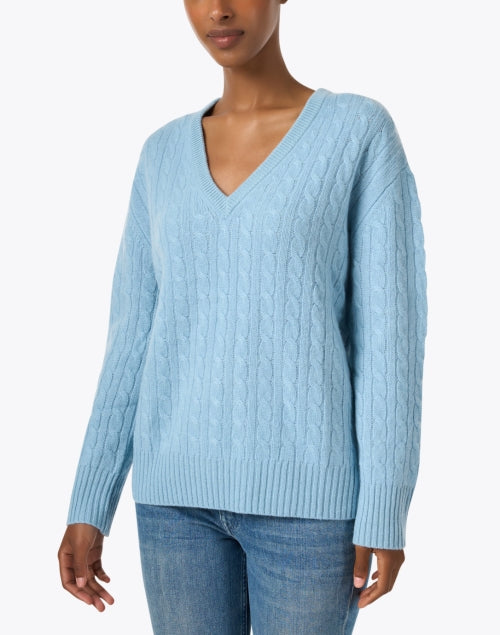 Elegant Blue Cable - Knit Luxury Cashmere Women's Sweater