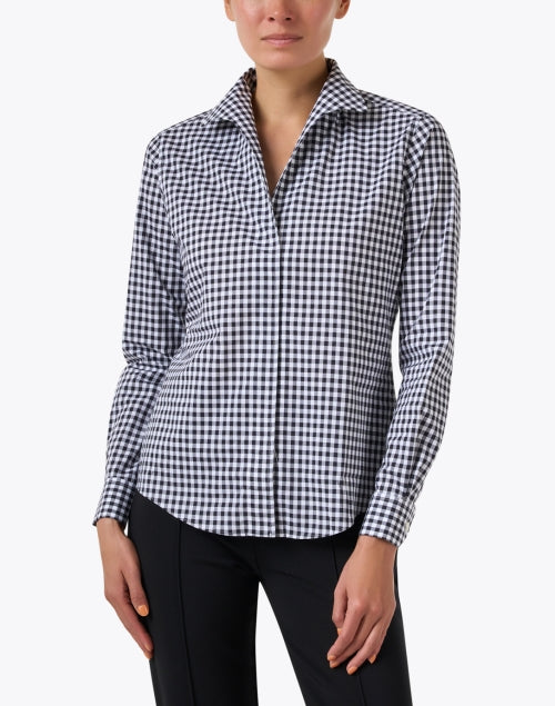Stylish Signature Black-and-White Gingham Crisp Cotton Shirt for Women