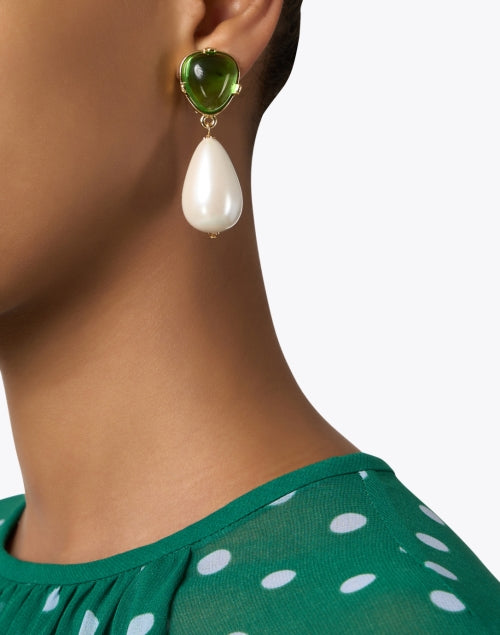 Gorgeous Peridot Green Crystal and Pearlescent Drop Clip Earrings