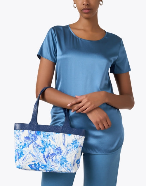 Stylish Blue Floral Print Shoulder Bag with Navy Leather Handles