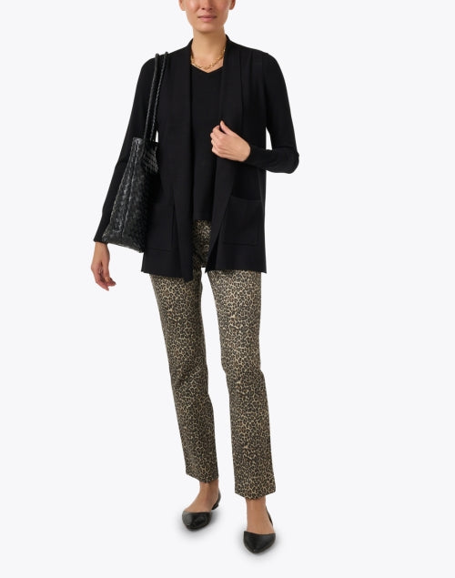 Stylish Black Knit Women's Vest for Layering