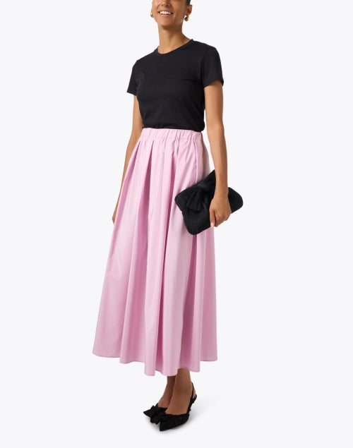 Max Mara's Pink Curvato Pleated Skirt for Comfortable Style