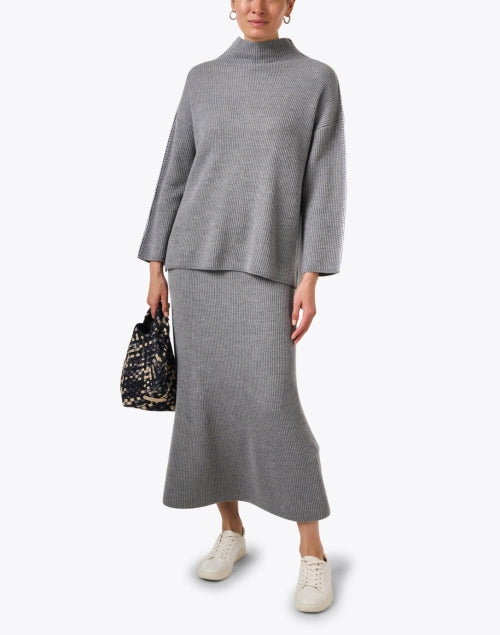 Stylish Fanfara Grey Wool Knit Sweater for Fashionable Wear