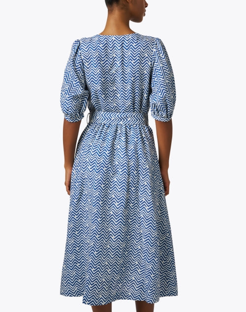 Stylish Leighton Blue Printed Lightweight Dress for Effortless Elegance