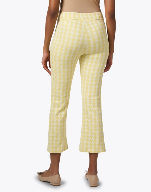 Stylish Leo Pull-On Pants with Yellow Prints for All-Day Wear
