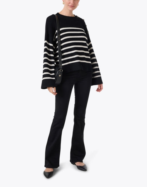 Fashionable Margaret O'Leary's Breton Style Black and White Striped Knit Sweater for All Seasons
