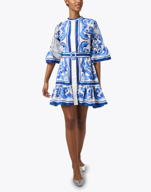 Stylish Blue and White Tile Patterned Women's Shirt Dress