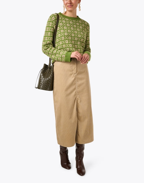 Stylish Paride Green Geometric Intarsia Sweater for Weekend Wear